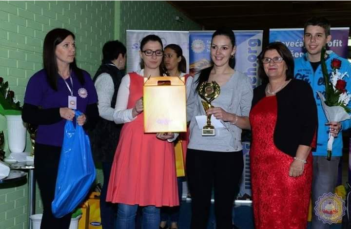 29745857_1708123835912312_1734992063_n