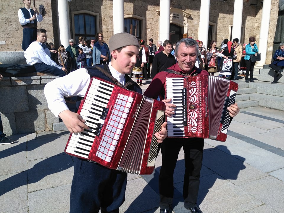 30118235_1785790911484568_320357783_n