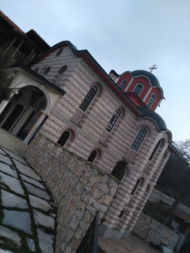 30121279_1785790621484597_205526238_n