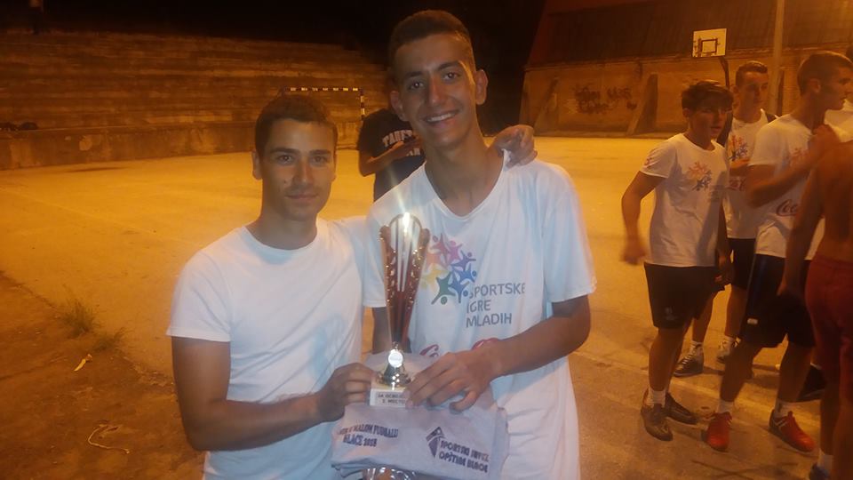 39821272_10213978874611326_2875438569827074048_n