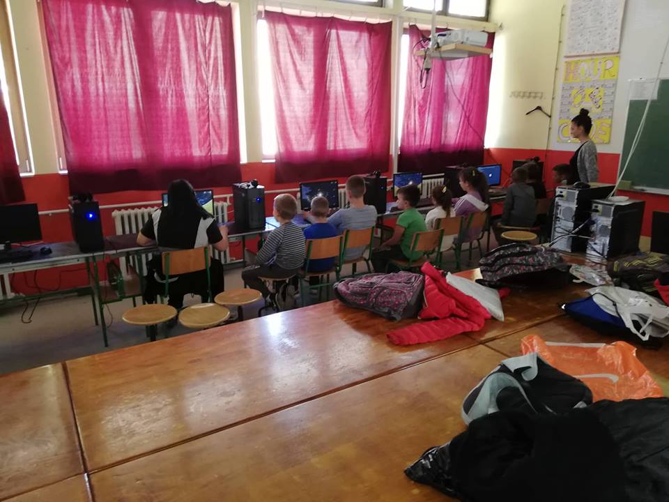 43879680_773206066411324_9202423724710559744_n