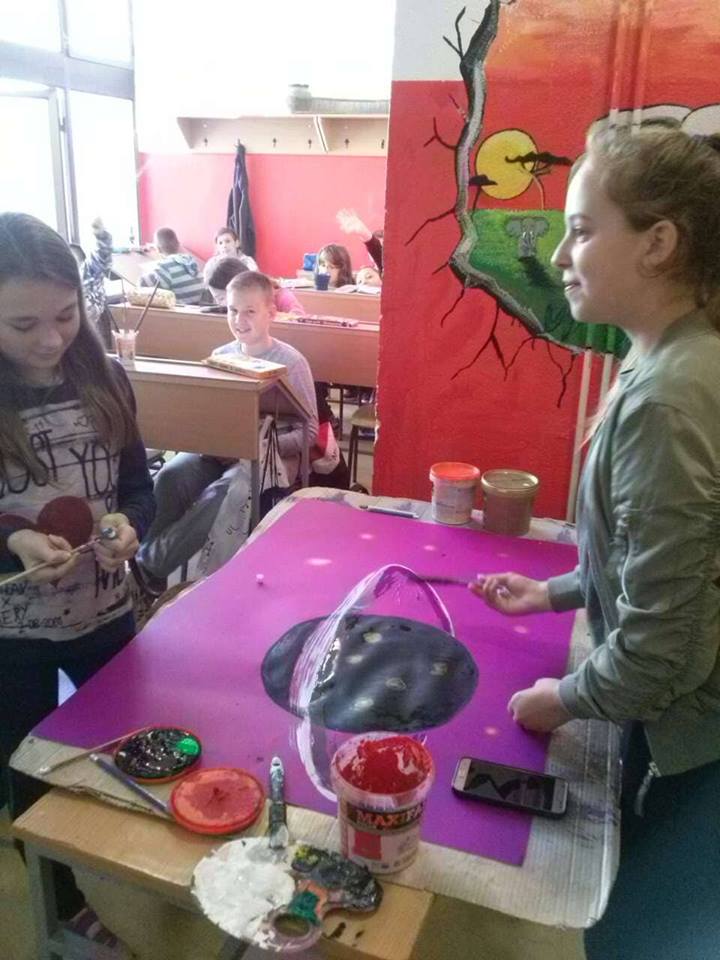 43952333_2006142879447751_1421967335589150720_n