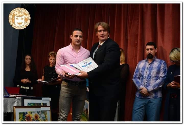 45143751_1923826967925279_8172987129773686784_n