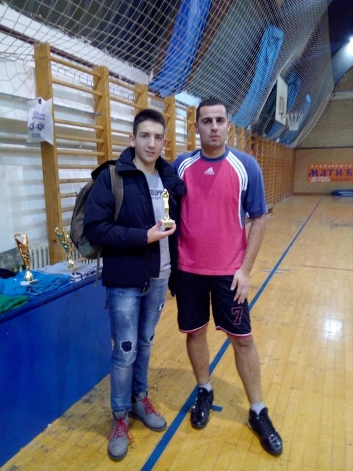 48362705_579441522508745_4532639460331880448_n