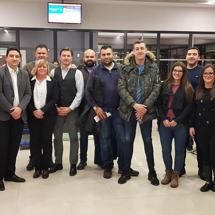 47352993_347849535764261_5186589796469432836_n