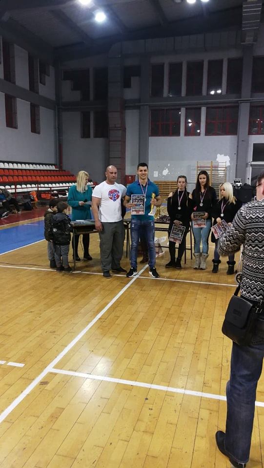 49948336_304939813707815_234668530493030400_n