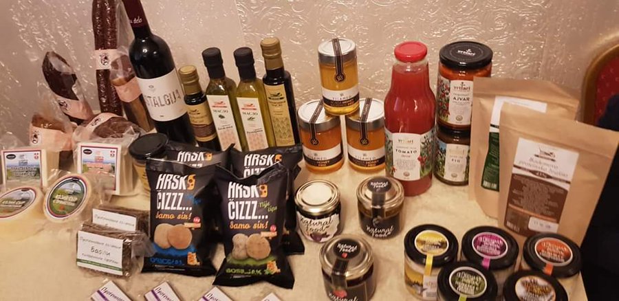 D06C31FD-8F9E-419B-A60F-89434F6F0D69