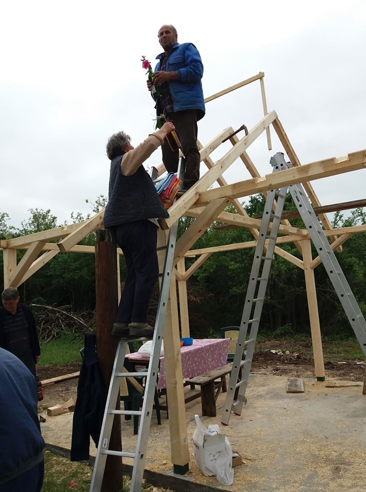 60350328_376235389903706_3990345129918464000_n