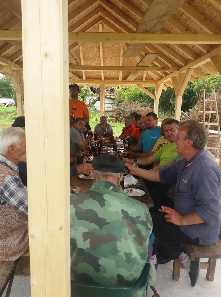 60750658_341888159843380_4952893188382654464_n