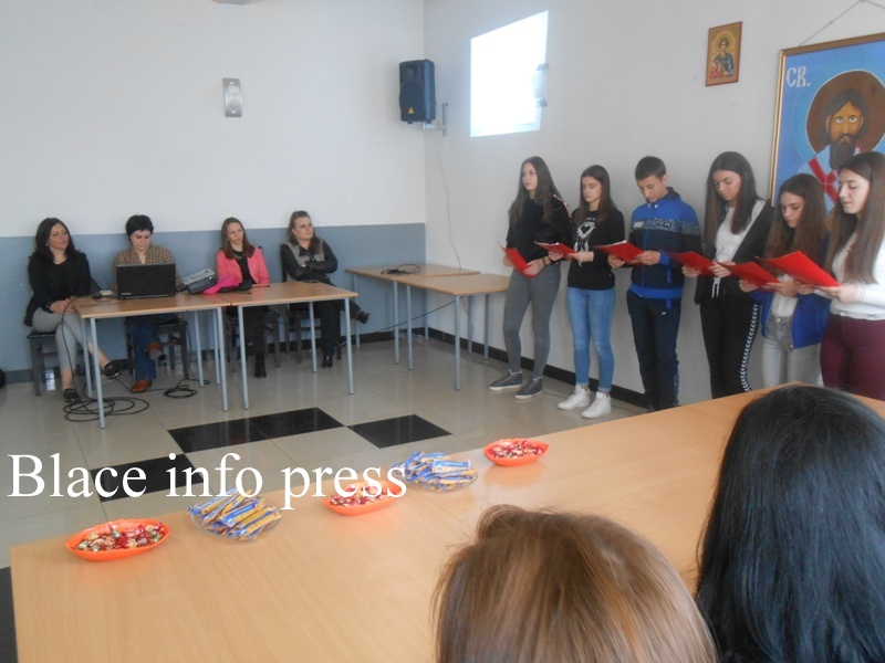 Jasmina Pavlović - pedagog,Ana Stevanović - pedagog, Ivana Stojković - psiholog i Marija Ristić - bibliotekar