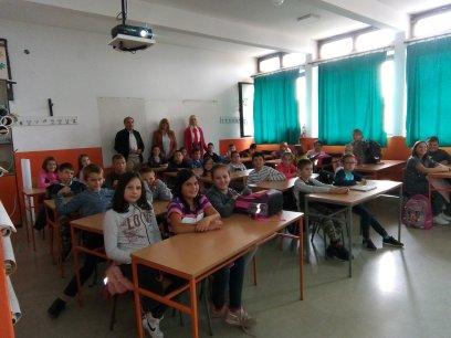 IMG-46b968a439903466c2cd63976d0fd49d-V (1)