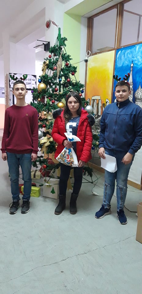 80868703_459237744767493_8087387117304414208_n