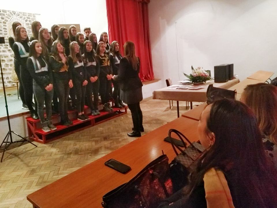 83904860_470009010342837_5081016761516556288_n