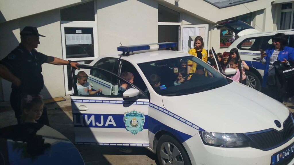 280038562_560422409114364_7277433796757589464_n