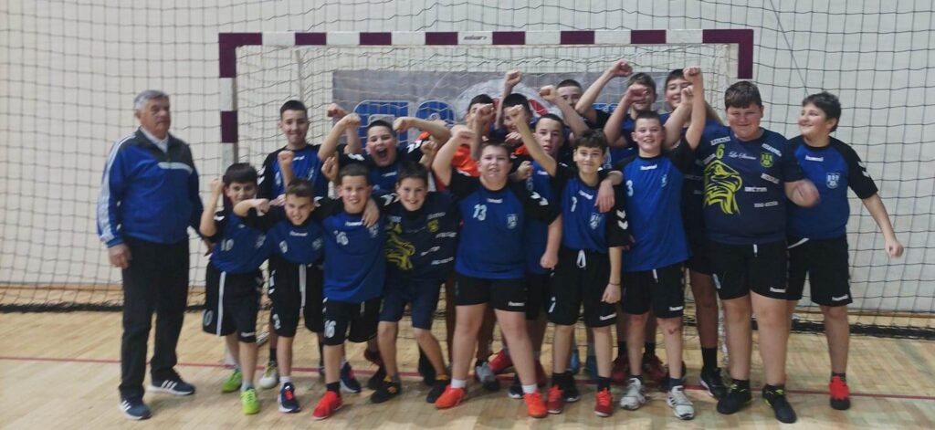 326531929_901549761028872_4383177082576114386_n