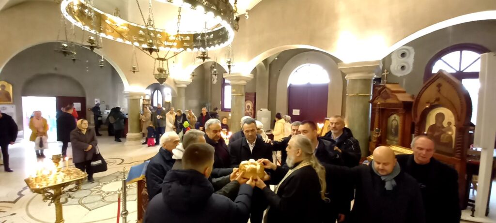 IMG-fdc21a0c5406f32136a67ca79bfd6cf1-V