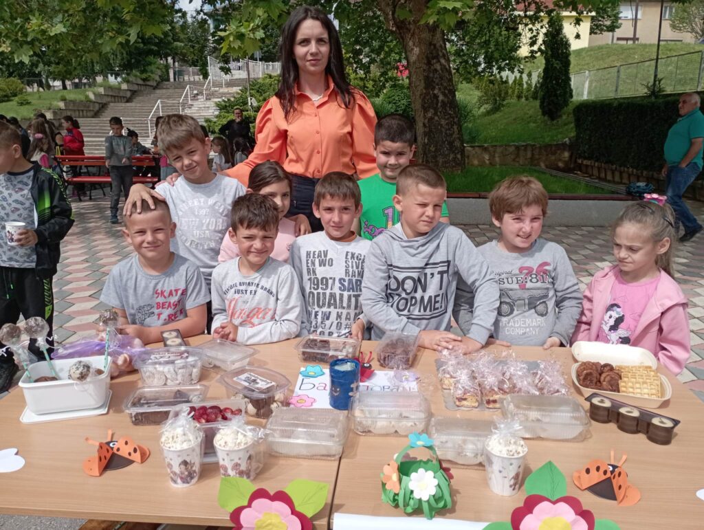 350092141_912980049783575_5245431255647373437_n