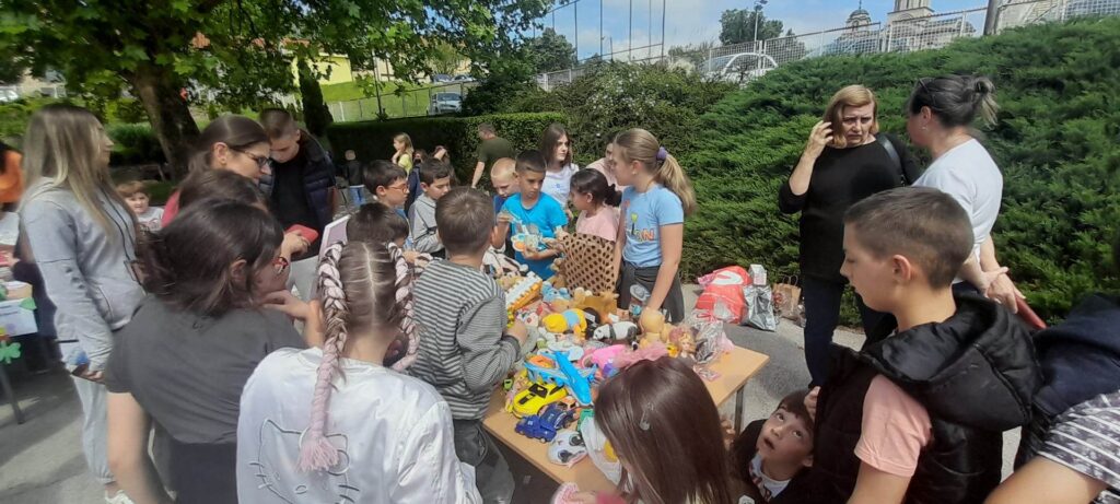 350346235_1214671325881912_3634102895770261858_n