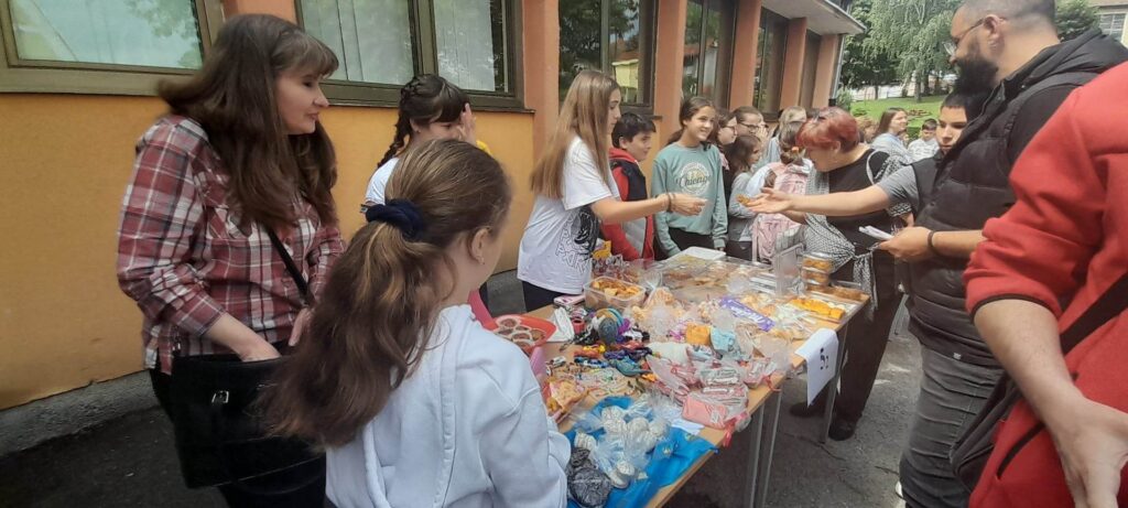 350355417_1077515386541293_8250092345586945831_n