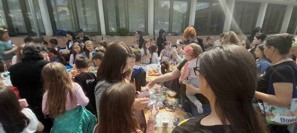 350373520_935335101089334_7617293755318979272_n