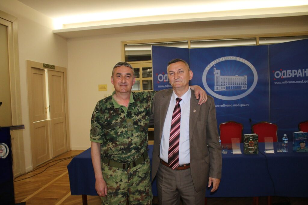 348385882_1293146444950130_3017616137305388855_n