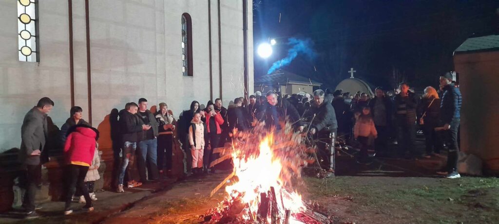 385a6b9b-ac80-4f99-a5b4-efc3043ef402