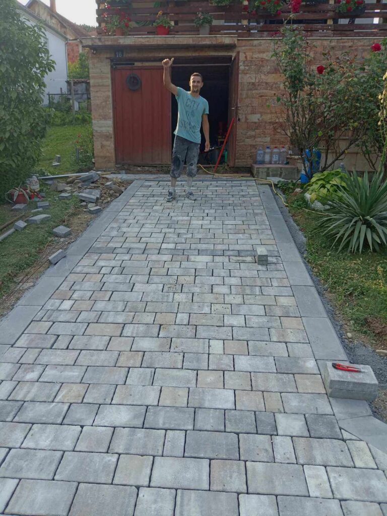 ababc37d-e7c3-467d-9575-fec849a23564