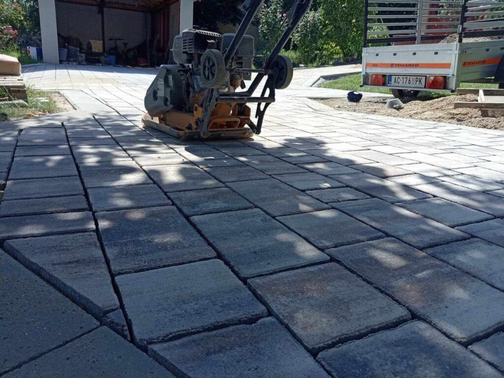 e687e258-0bfe-4c8f-a4e7-6b507b1b5373