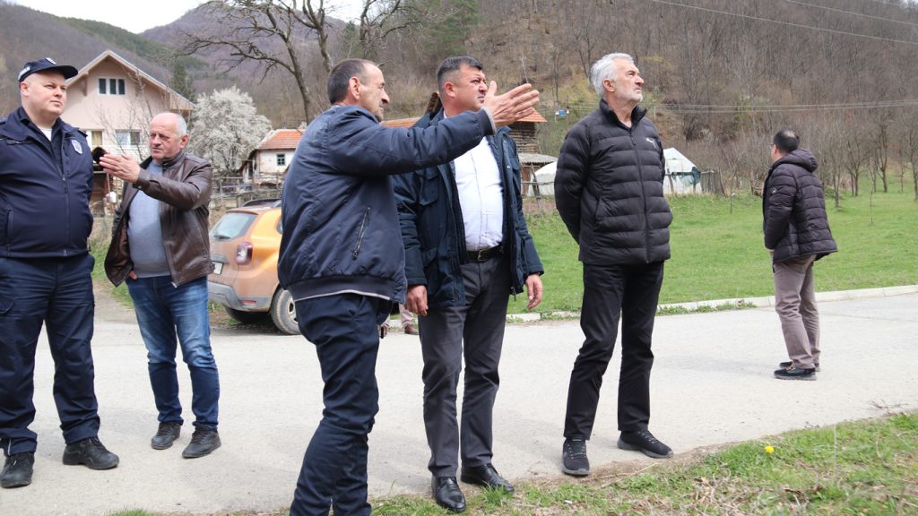 predsednik-opstine-obilazak-mz-lukovo-01