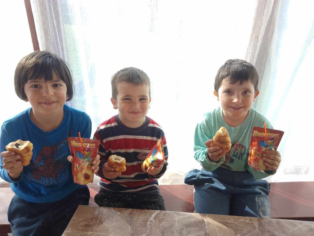 cbb1a40c-9cbf-41ec-b53b-3816d8a0acb1