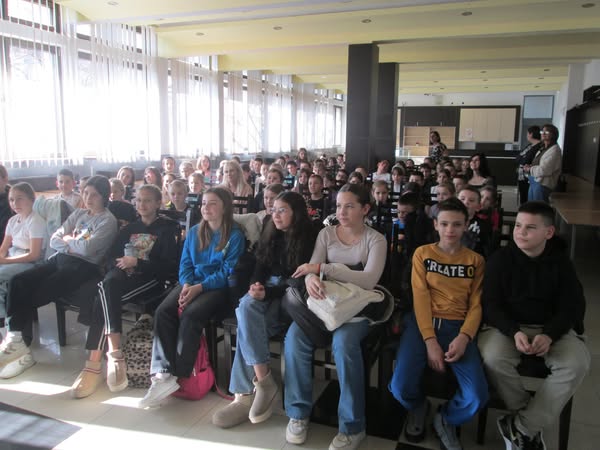 467701368_1077742717471260_8298976933608728586_n