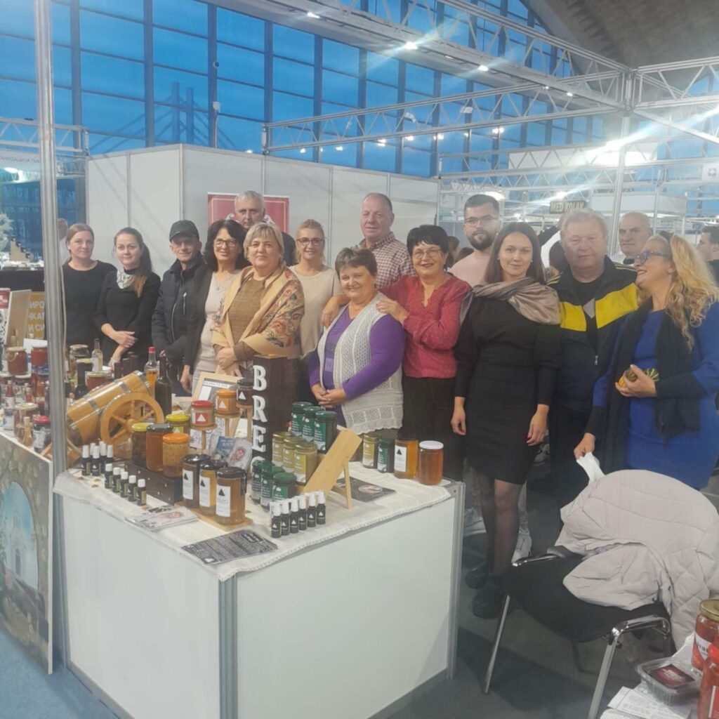 adc41d75-824c-49b7-93c0-e49917d3efaa