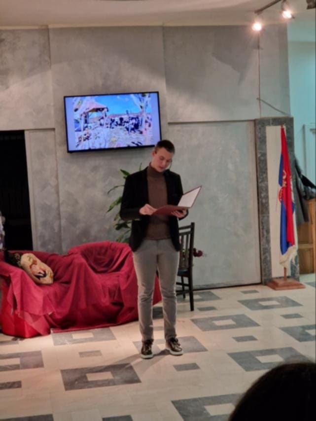 fd1d5e51-4d71-4537-8eea-5c9b1cbdb6f4