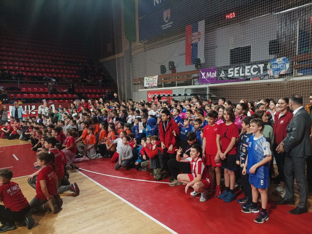 475266758_586957787552366_7144855711612653064_n