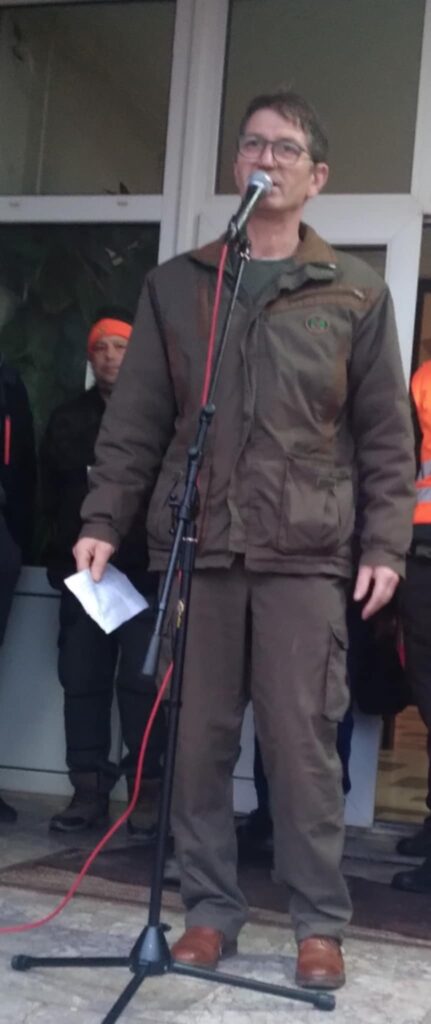 4c00d18d-6d09-414b-b9de-49703ae9bc57