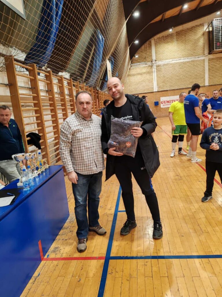 6eb63524-5148-41d2-826c-0abda691b598