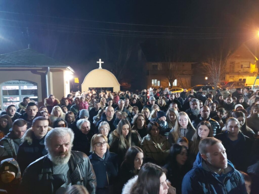 9e22fd37-391b-4ca6-a877-585cd43cb8fb