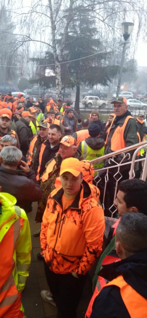 b3ae3958-6e0d-44ff-bef9-03c3aa833544