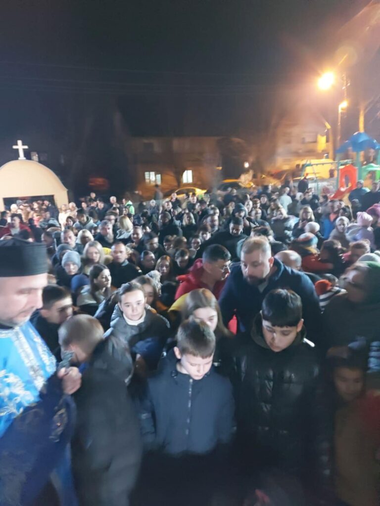 de949f43-012f-4d67-8fd8-ff25881cfee6