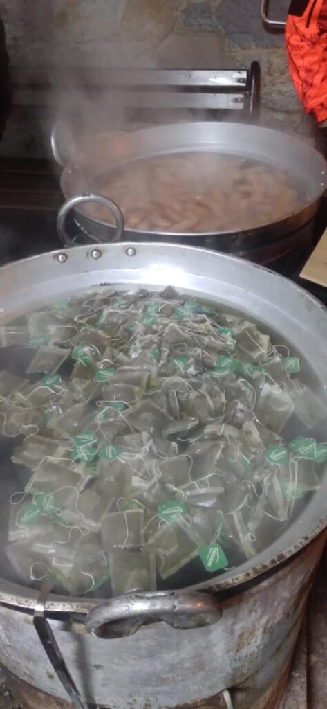 e6a25d2d-6482-40ab-bf0f-a40f7286403e