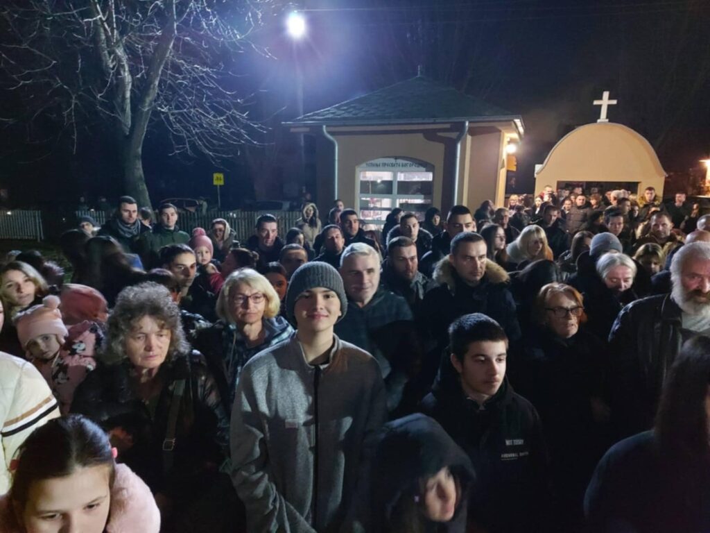 fb8093d9-34d3-41eb-b423-375c5f78d741