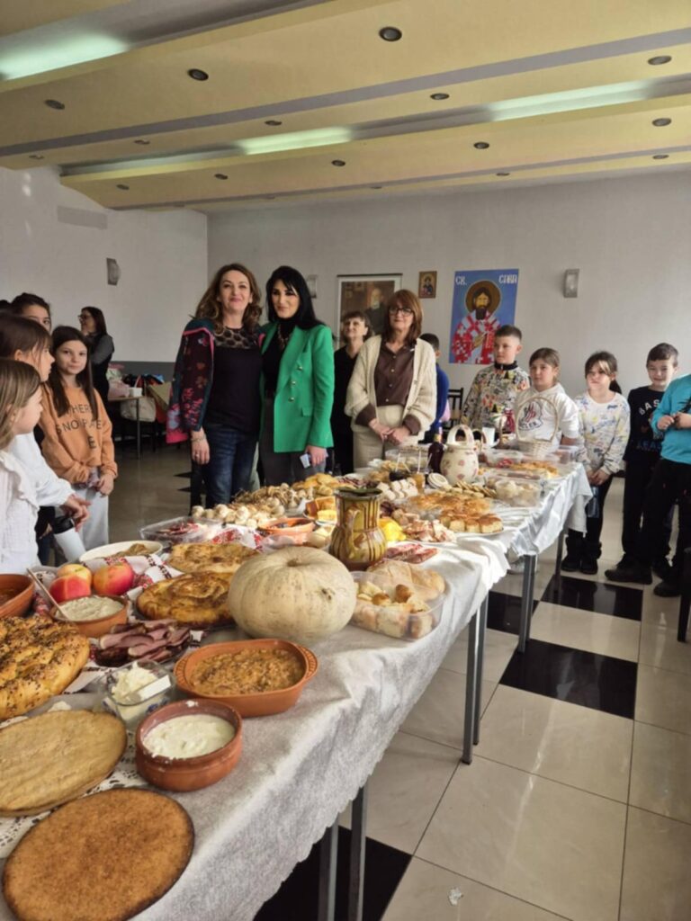 a27c3048-9674-46cd-8e61-a02c74d869ca