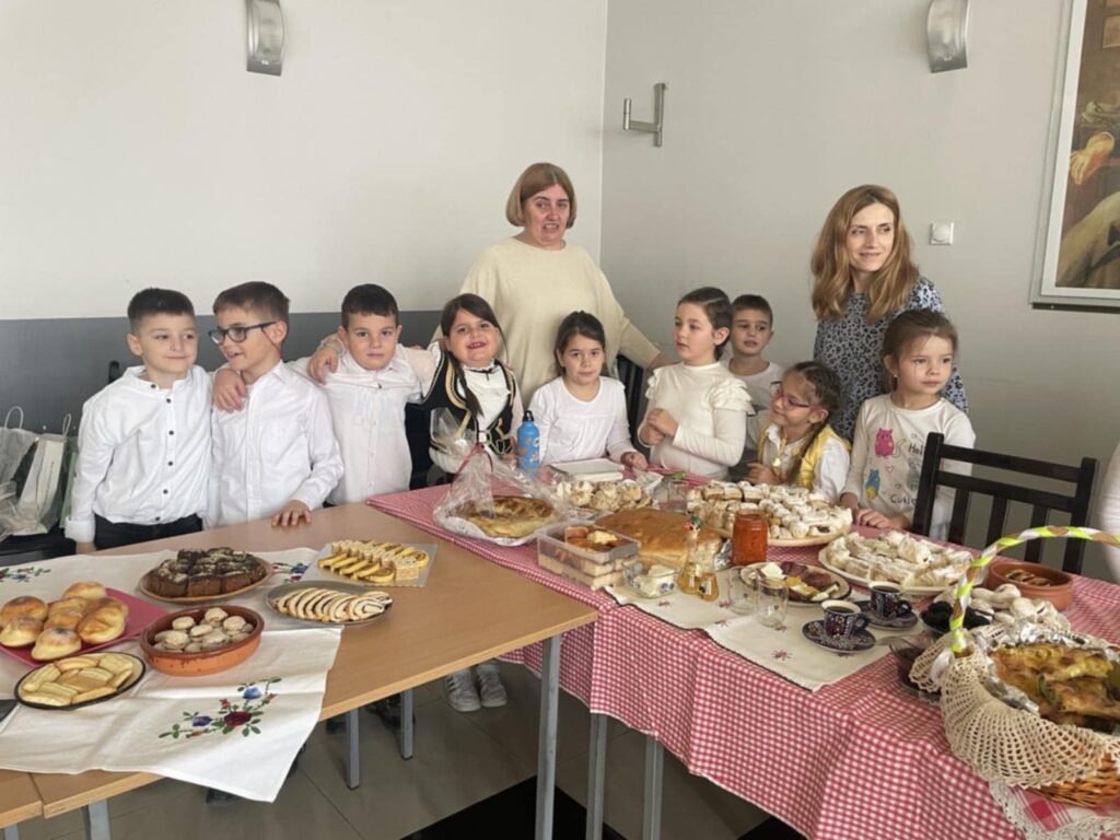 a6c44354-578d-4f2b-9103-e78d4ab691b1