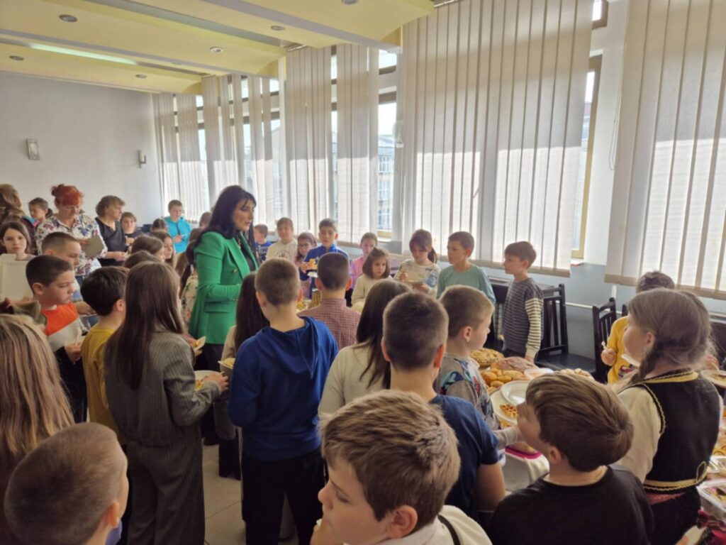 c0f3a28c-e715-4c5e-a0a4-9245262856f8