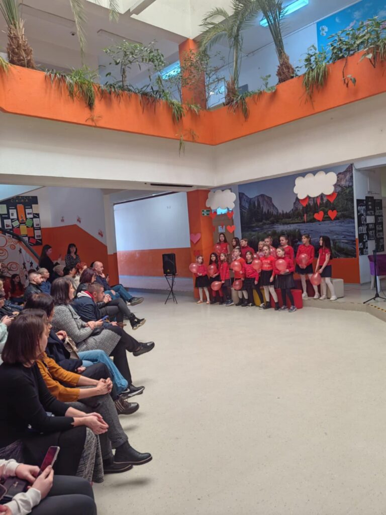 eeeb3a95-7f0c-46cd-a223-46753747e83b