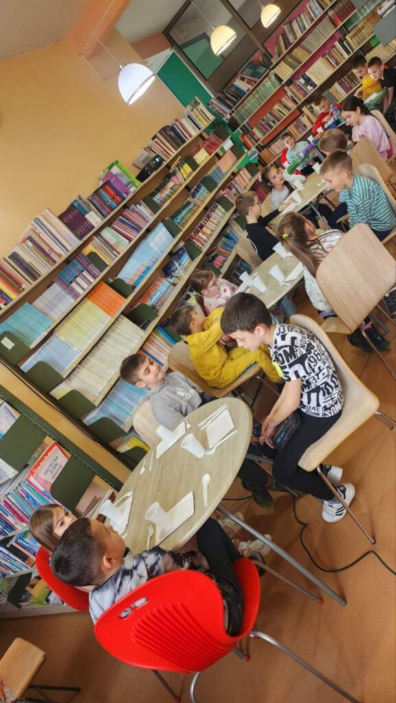 2ca83f98-ca83-4456-992f-b04fe679a8d0