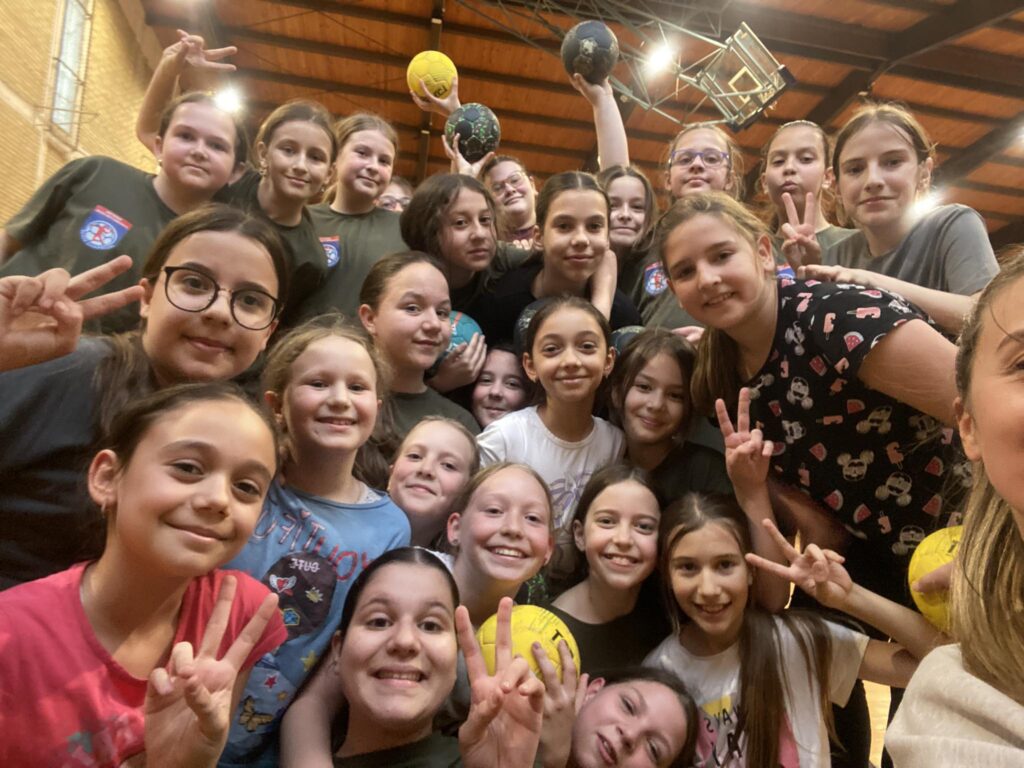 487468266_2831447840368775_6242872361829499179_n