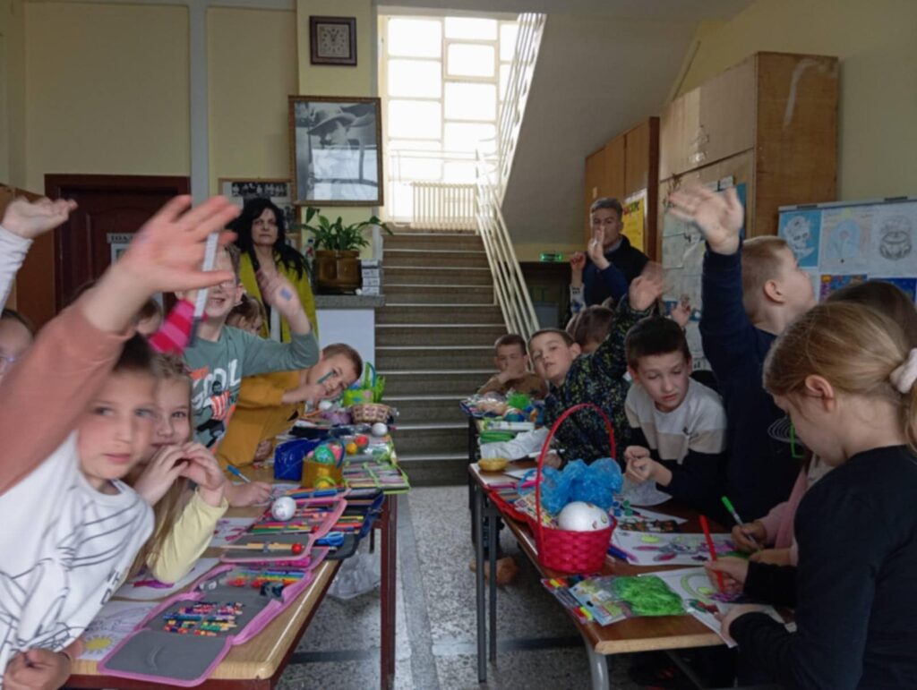 5b25d8a8-c294-4081-ac08-2d93661b0a1e