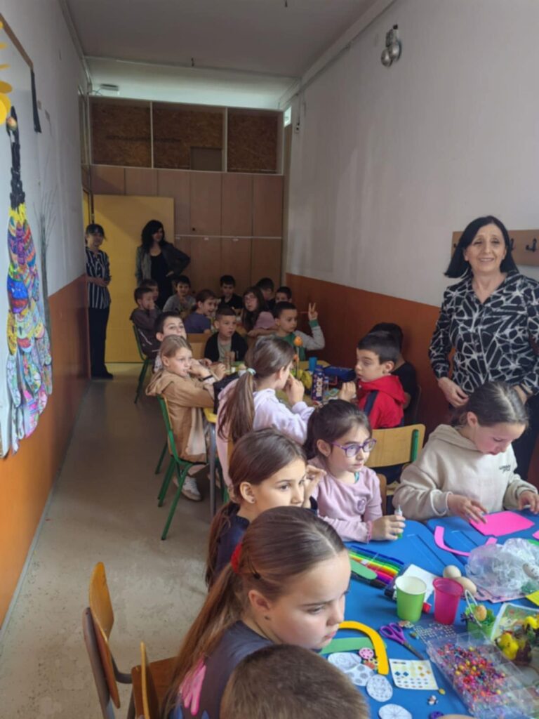 995a2b6d-1af5-4ff0-8e05-a680c6581296