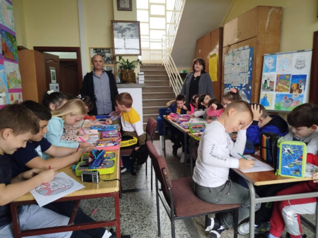 a372c872-bc59-48df-bb2a-d2a17465630e